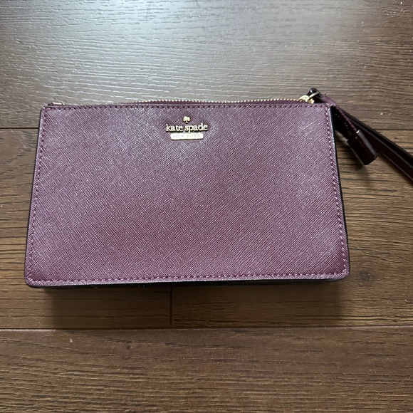 Kate Spade wristlet - Picture 7 of 8